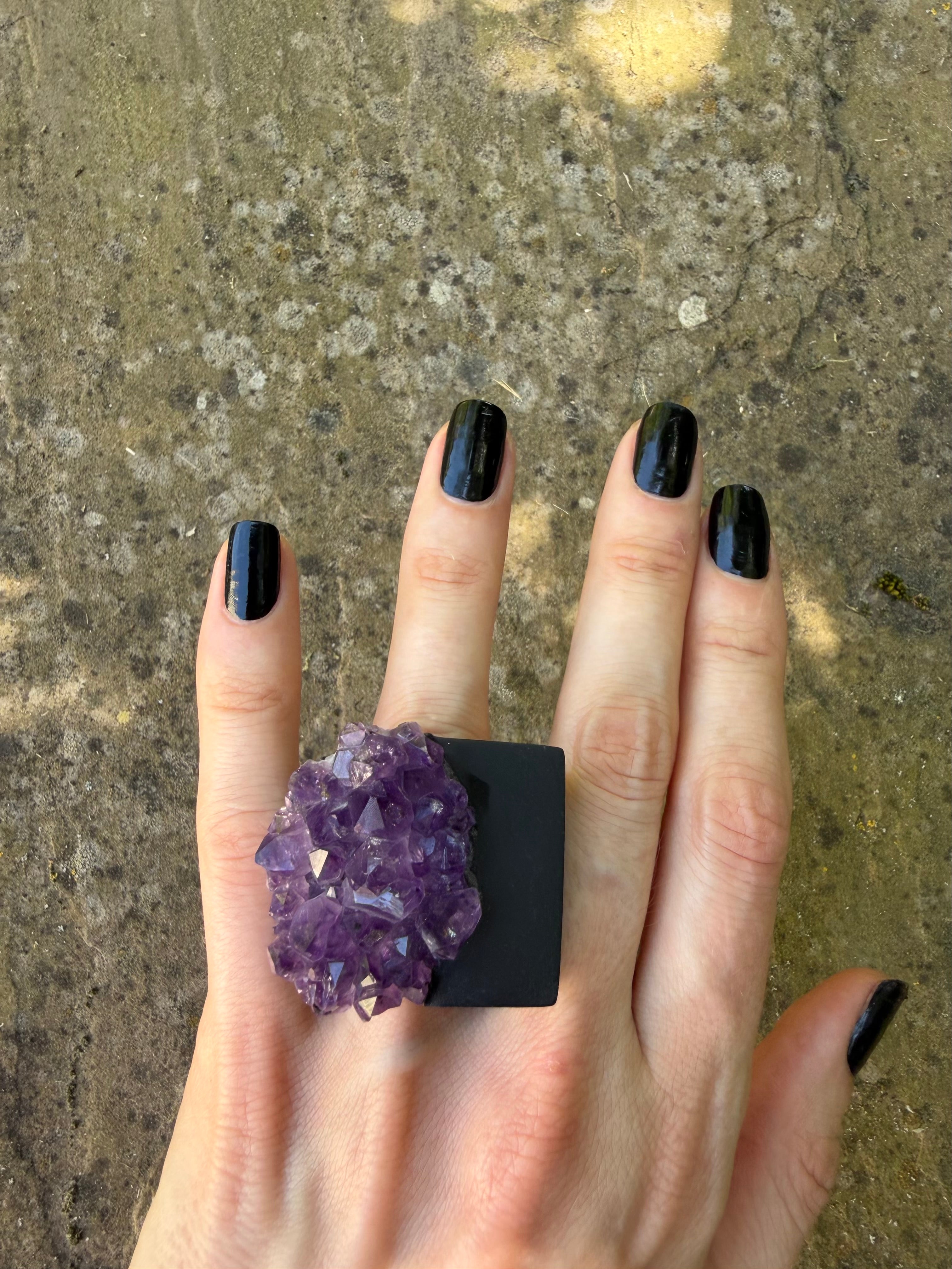 BLACK AMETHYST SQUARE