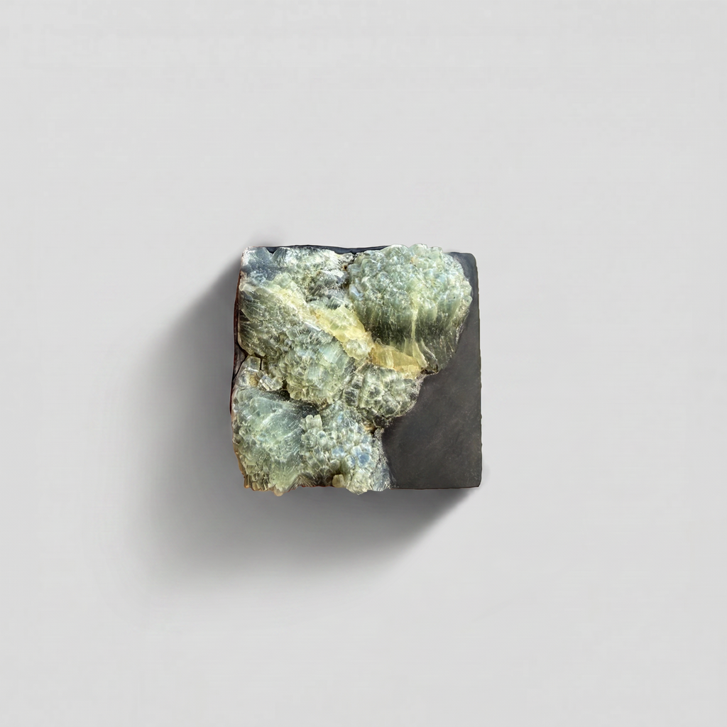 BLACK CHALCEDONY SQUARE